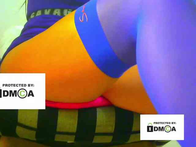 FeminaF webcam