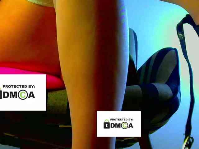 FeminaF webcam