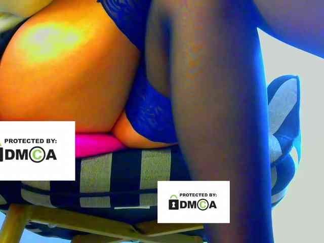 FeminaF webcam