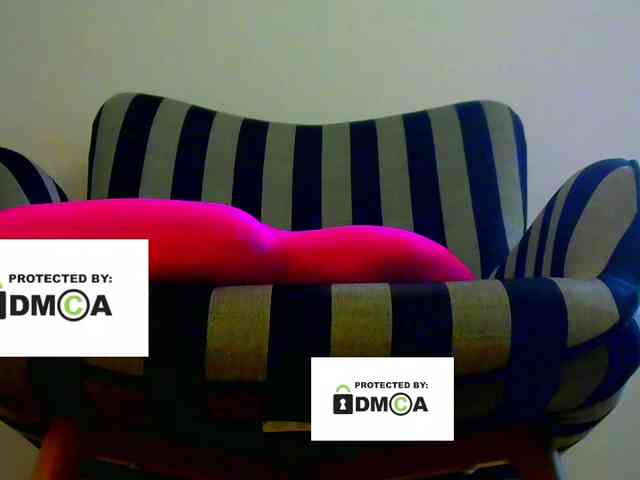 FeminaF webcam