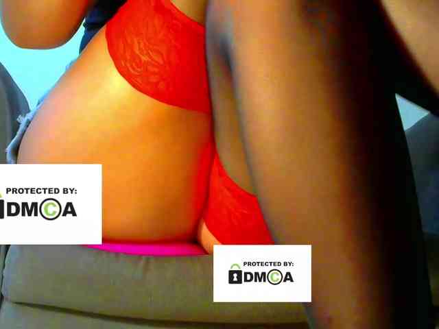 FeminaF webcam