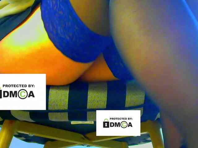 FeminaF webcam
