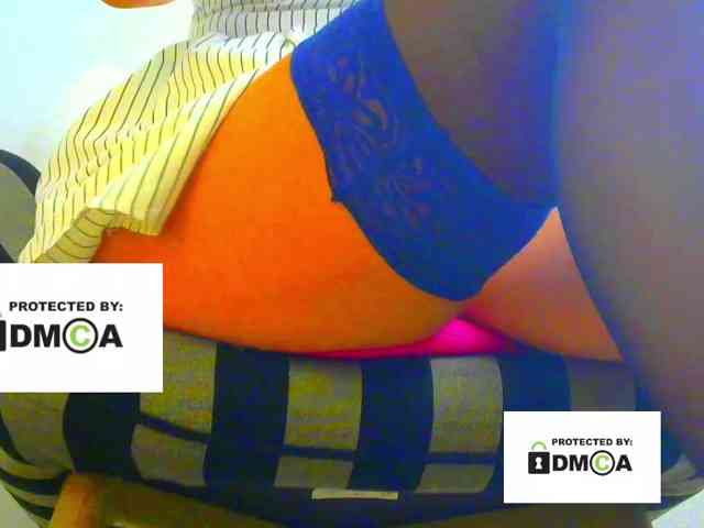 FeminaF webcam