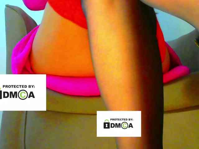 FeminaF webcam