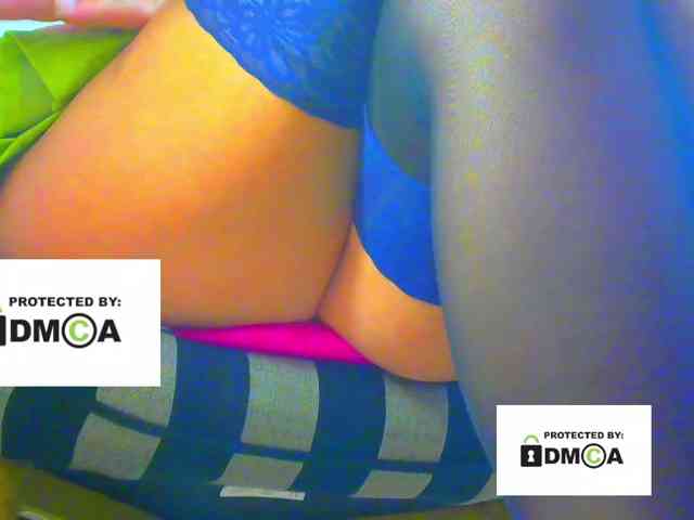 FeminaF webcam