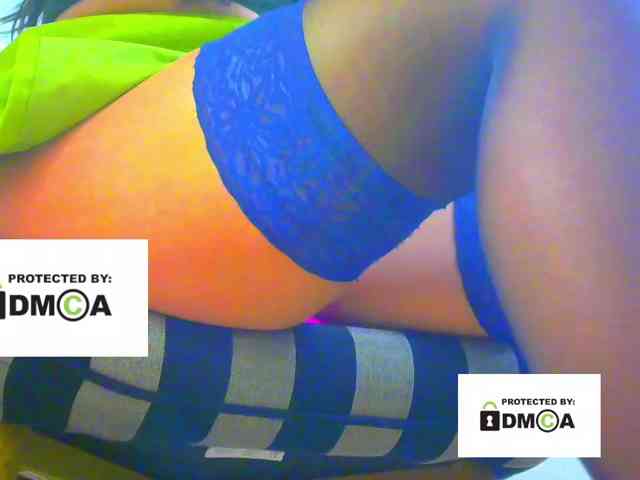 FeminaF webcam