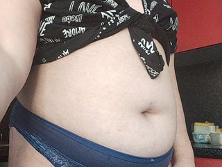 Mia883