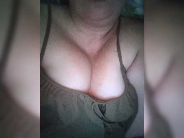 Mia883 live cam on BongaCams