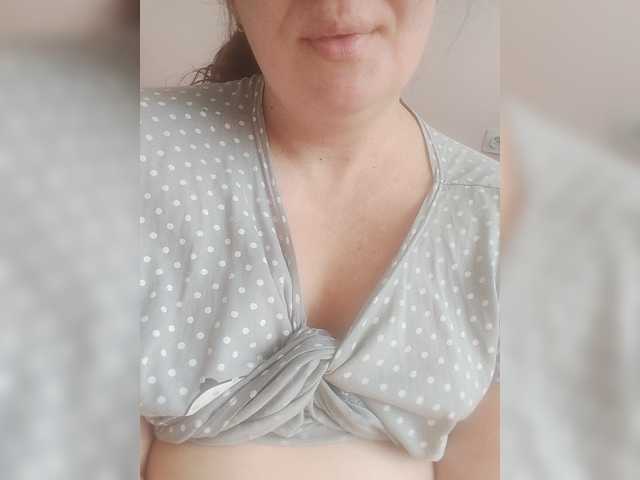 Mia883 live cam on BongaCams