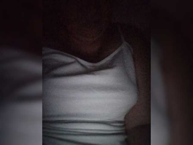 Mia883 live cam on BongaCams