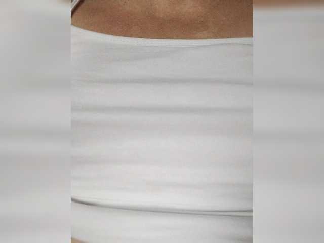 Mia883 live cam on BongaCams