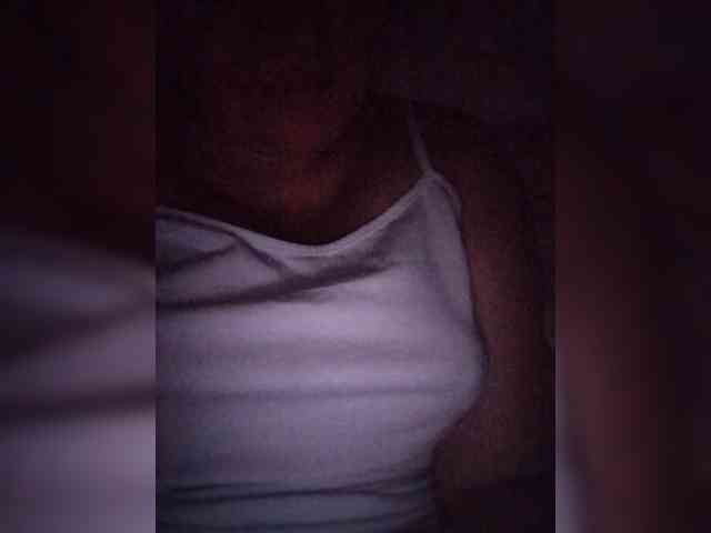 Mia883 webcam
