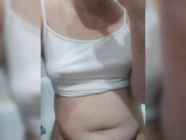 Mia883 webcam