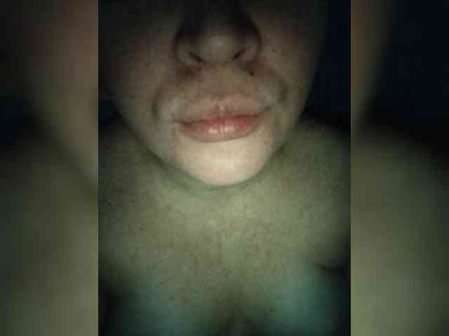 Mia883 webcam
