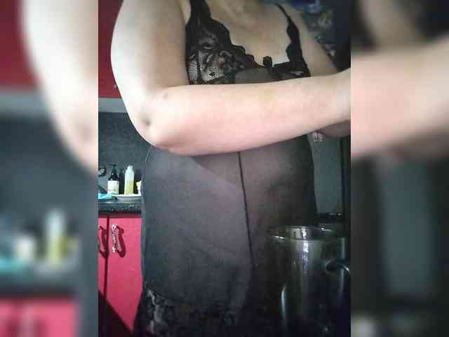 Mia883 webcam