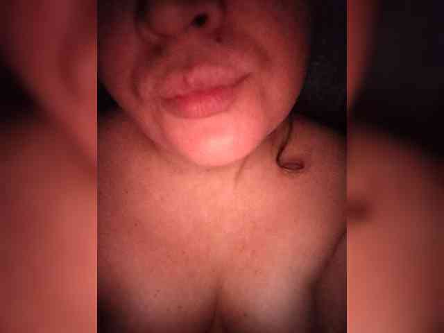 Mia883 webcam
