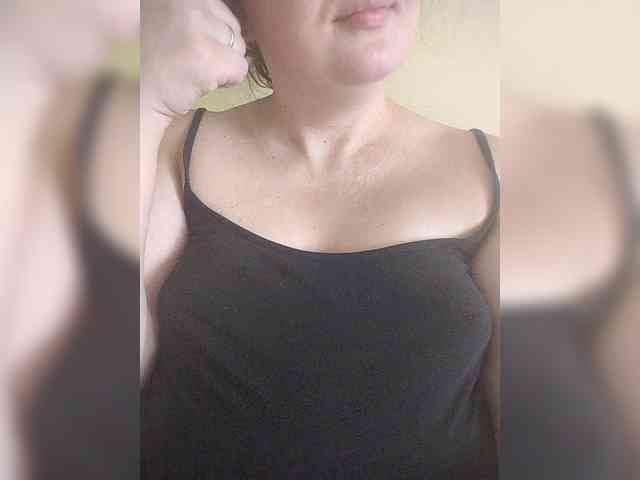Mia883 webcam