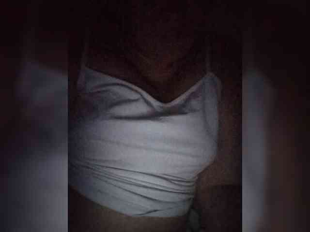 Mia883 webcam