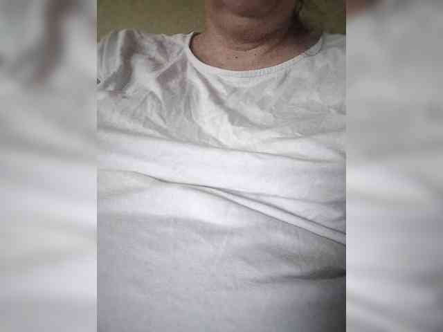 Mia883 webcam