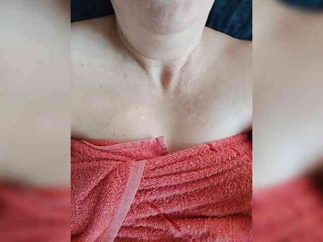 Mia883 webcam