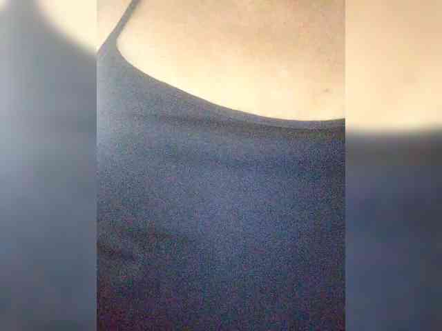 Mia883 webcam