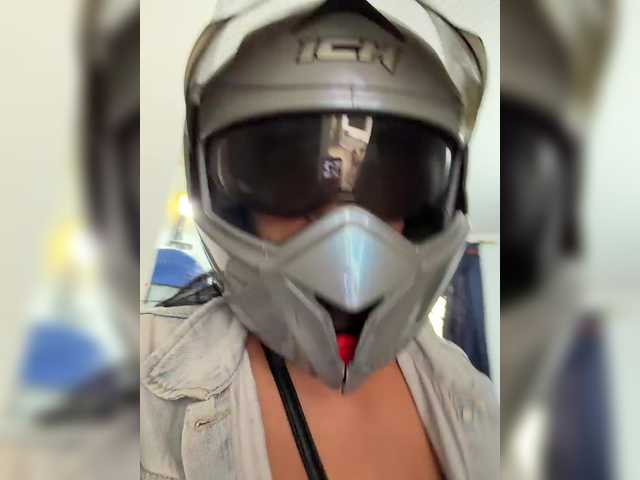 AlisonParcker live webcam show