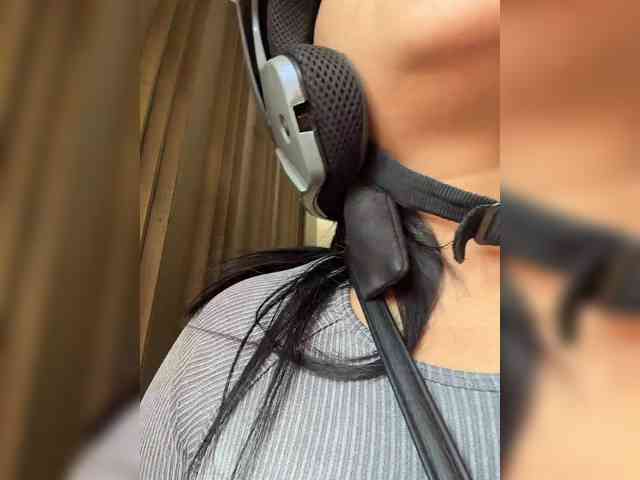 AlisonParcker webcam