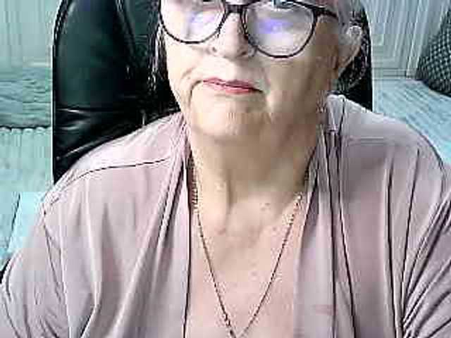 LolkaAlyss live cam on BongaCams
