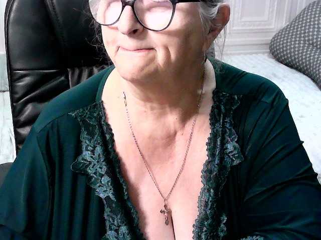 LolkaAlyss's BongaCams show and profile