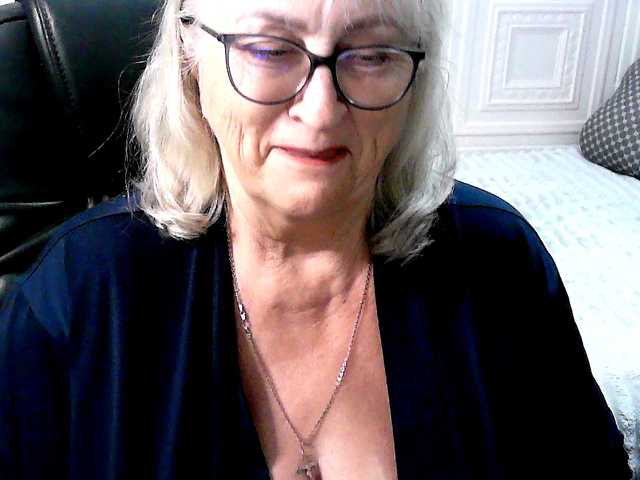 LolkaAlyss live cam preview