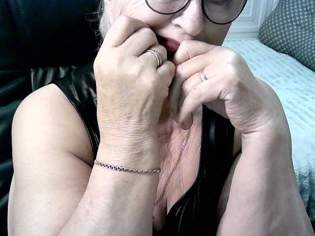 LolkaAlyss live cam on BongaCams