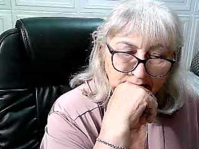 LolkaAlyss live cam preview