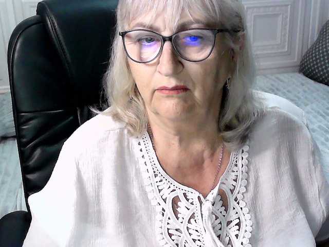 LolkaAlyss live cam preview