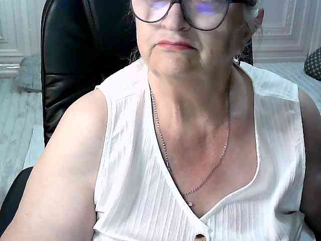 LolkaAlyss webcam