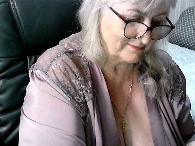 LolkaAlyss webcam