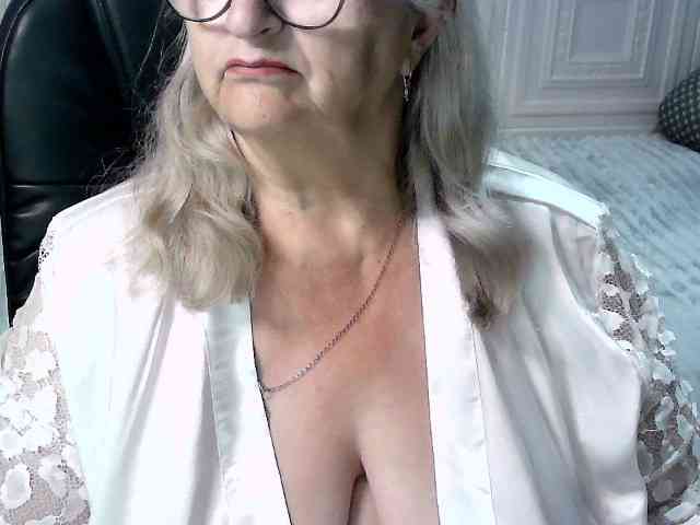 LolkaAlyss webcam