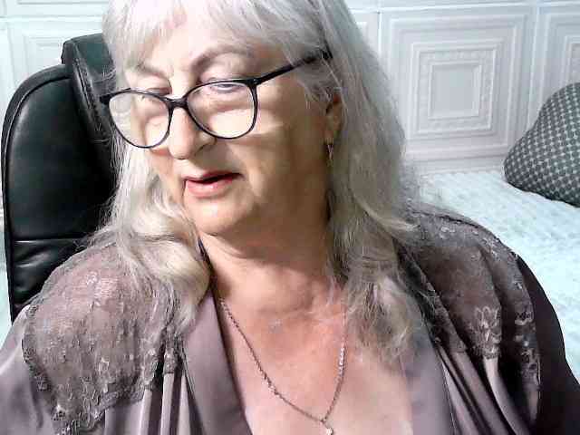 LolkaAlyss webcam