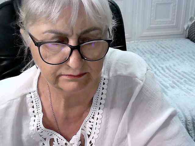 LolkaAlyss webcam