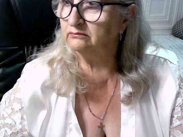 LolkaAlyss webcam