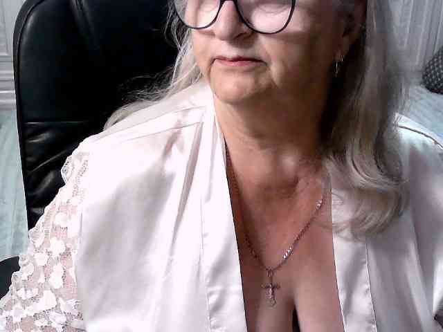 LolkaAlyss webcam
