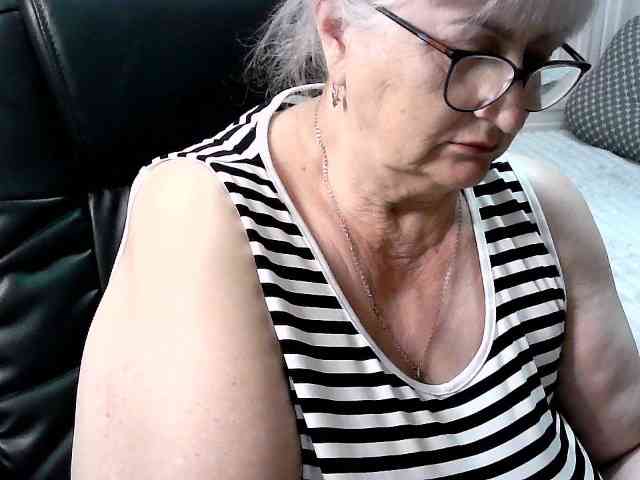 LolkaAlyss webcam