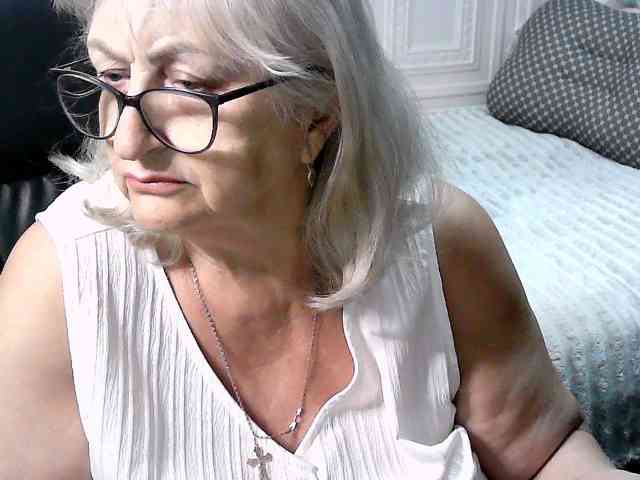 LolkaAlyss webcam