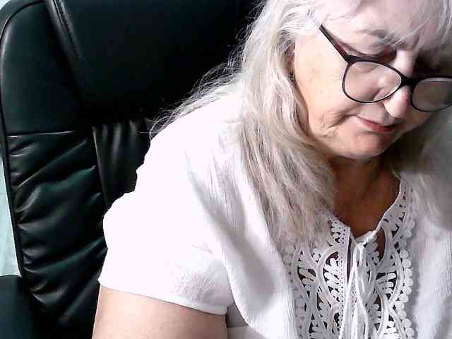 LolkaAlyss webcam