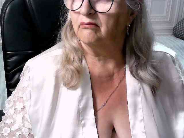 LolkaAlyss webcam