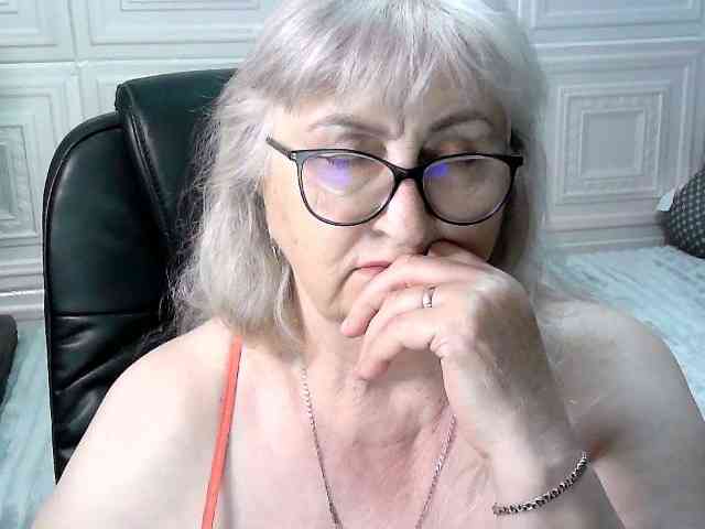 LolkaAlyss webcam