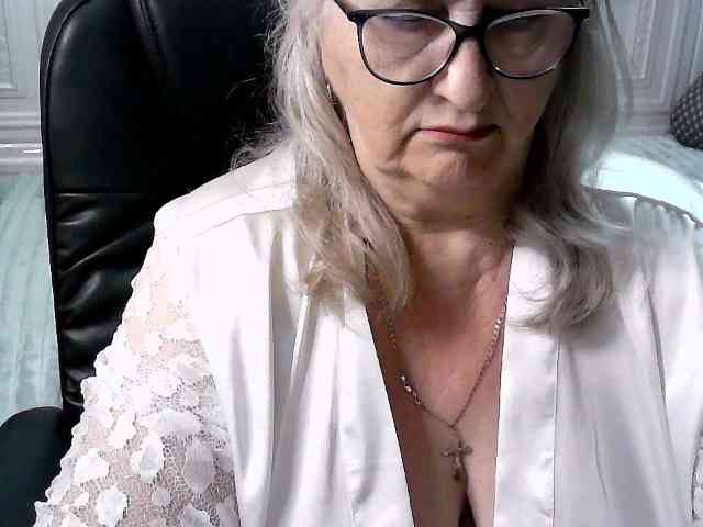LolkaAlyss webcam
