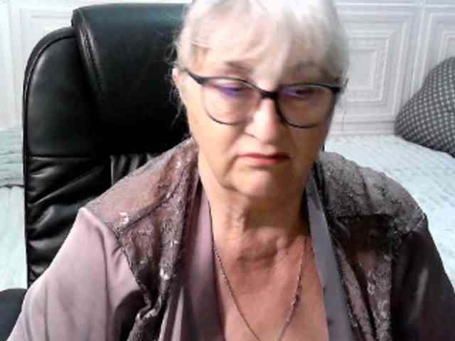 LolkaAlyss webcam