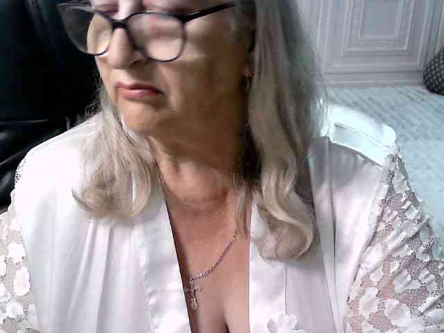 LolkaAlyss webcam