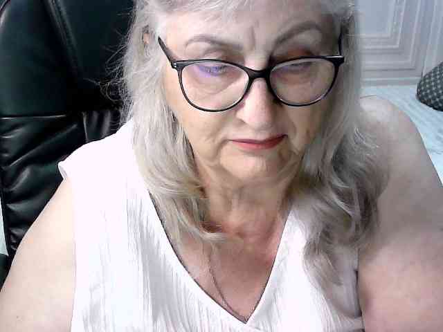 LolkaAlyss webcam