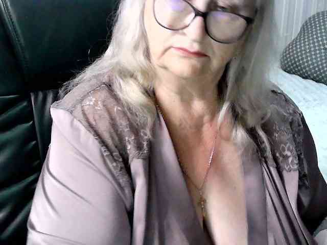 LolkaAlyss webcam